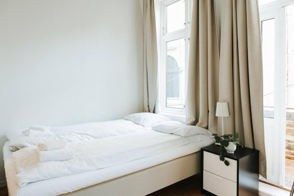 City Center Apartment Bergen Esterno foto